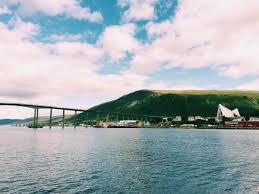 Come episodio della serie televisiva. Fiordi Norvegesi In Catamarano Tromso E Norvegia Del Nord