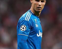 Juventus seduced ronaldo with a contract worth well over $100 million, and the deal already seems to be paying off. Pin By Michella Gaby On Best Ronaldo Ronaldo Juventus Cristiano Ronaldo Jersey