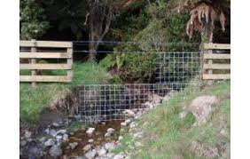 Top line fence is a leading fence company in chicago that provides all types of residential and commercial fencing. Topline Fencing Contractors Fencing Contractors In Levin