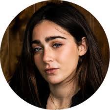 Alexandra Marsh's Instagram, Twitter & Facebook