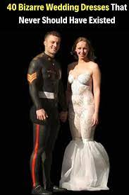 40 Bizarre Wedding Dresses That Should Have Never Made Their Way Down The Aisle Wedding Dresses Dresses Wedding