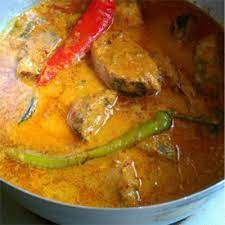 Selain karena harganya ekonomis, kandungan kemudian, ditumis bersama ikan tongkol, daun kari, serai, lengkuas, dan cabai hijau. Gulai Ikan Tongkol