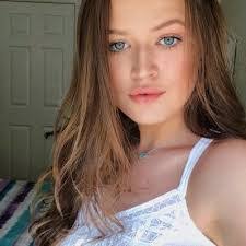 Emma Espinosa's Instagram, Twitter & Facebook