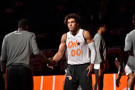 Aaron gordon signed a 4 year / $80,000,000 contract with the orlando magic, including $76,000 estimated career earnings. R573ueeugs2afm