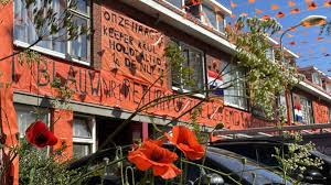 Obrada tla plugom pri čemu se zemlja prevrće i drobi b. Nederland Klaar Voor Ek Straten Kleuren Oranje Nos