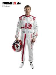 His performances have certainly impressed his alfa romeo boss frederic vasseur though, who seems willing to offer another season to the veteran. Fotos Formel 1 Autos 2021 Prasentation Alfa Romeo C41 Foto 14 23