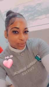 Simone Broussard's Instagram, Twitter & Facebook