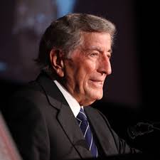 Tony bennett, one of the legends of jazz and popular music who served during the second world war and then developed a career spanning over half a. Tony Bennett Verzaubert Von Olympia Gala De