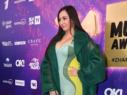 Manizha — russian woman (2021). Manizha Rasskazala Kak Pugacheva Pomozhet Ej Na Evrovidenii Ekspress Gazeta