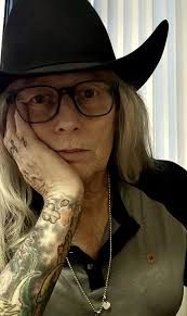 Jamie Melissa Renwick (@theJMR@mastodon.world)