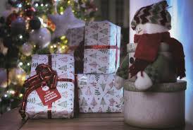 Semoga natal kali ini membawamu semakin dekat dengan kebahagiaan. 8 Ucapan Natal 2020 Dan Tahun Baru 2021 Singkat Penuh Makna Poskota Jabar