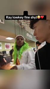 Ray es bajo clave atractivo