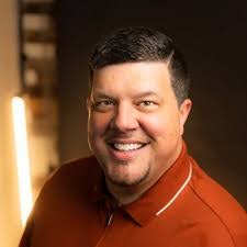 Randy Hammers's Instagram, Twitter & Facebook