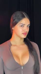 Samantha Cicero's Instagram, Twitter & Facebook