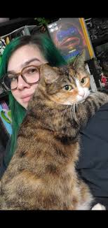 ✨️fif✨️ Greetings from myself and my little worm Toki. She has a tumor  removal and dental procedure