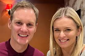 Dan Walker reunites with Strictly pro dancer Nadiya Bychkova and co-stars  for curry night