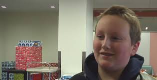 13-year-old delivers 3,300 toys to sick kids