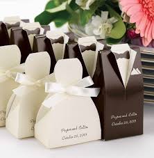 Promotion Free Shipping 100 Pcs Lot Wedding Decoration Of Brown Tuxedo Or Ivory Gown Favor Box Wedding Favors For Men Wedding Gift Favors Wedding Favor Boxes