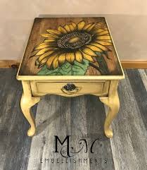 Hand Stained Sunflower Design Base Of Table Is Painted In Wise Owl Goldenrod Repurposedfurniturenightstand Painted Furniture Diy Furniture Decor