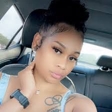 Andrea Guilford's Instagram, Twitter & Facebook