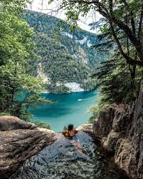 Germany Www Melwanders Com Melwanders Germany Hiked Up For An Hour To Get To This Secret Spot A Natural Pool Overlooking Lake Naturpool Platser Europa