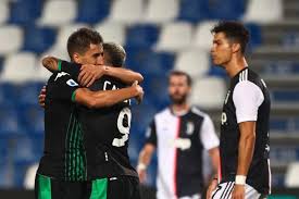 Gonzalo higuaín (juventus) right footed shot from a difficult angle on the right to the bottom left corner. Pvbac1lnwnhvrm