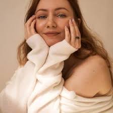 Kris Fox (kristinka19081993)