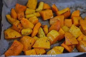 Supa crema de dovleac este o reteta pentru un prim fel hranitor, care iti mangaie delicat papilele gustative cu consistenta sa fina si matasoasa. Supa Crema De Dovleac Cu Lapte De Cocos Ourdailyfood