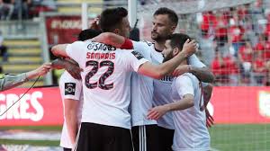 Sport lisboa e benfica comc mhih om (portuguese pronunciation: Braga Benfica Sl Benfica