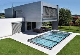 Kratzfeste Pooluberdachung Aus Echtglas Made In Austria Pooluberdachung Schwimmbadabdeckungen Pool Hinterhof