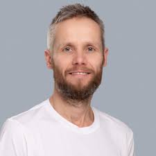 Veldig spennende dag på Handelshøyskolen BI. Var invitert inn av tidligere  kollega, nå førsteamanuensis, Per-Magnus Moe Thompson til å legge frem en  (grundig anonymisert) case som masterstudenter i…