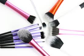 Wie unterscheiden sich echte und synthetische haare? Meine Real Techniques Pinsel Brush Crush Innenaussen