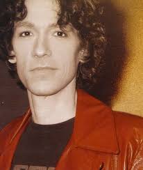 Currently performing as Kevin Lee and the Kings, the band was earlier known  as Kevin Lee and the Lonesome City Kings. During that timeframe, Kevin  Lee's cohorts included veterans of Pin-Ups, Holland,