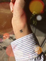 See more ideas about pi tattoo, tattoos, symbolic tattoos. Pequenotatuaje Tattoo Little Pi 3 14 Cute Pi Tattoo Aesthetic Tattoo Time Tattoos