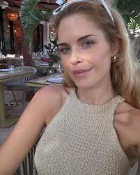 Lara-Joy (@lara.joy.goldau) • Instagram photos and videos