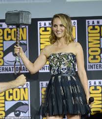 So to have her return is, to use an american term, it's out of left field. Natalie Portman S Thor Love And Thunder Character May Battle Breast Cancer Says Director Daily Mail Online