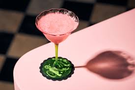 Capinhas de Luxo da Shopee- Estilo Chanel- Yves e Prada- com um Toque de Furgang