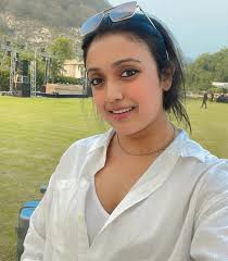 Ipshita (@_ipshita30_) • Instagram photos and videos