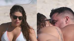 Priscila Fantin é flagrada em clima de romance em uma praia no Rio de  Janeiro
