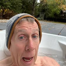 A growing number of couples are opting to not have a wedding party. They're  looking to spare friends and family the hassle and expense of serving as  bridesmaid or groomsmen.