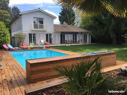 Cache Volet Piscine En Bois Piscine Amenagement Paysager Piscines Modernes Piscine Et Jardin