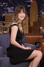 Sunshine Dakota Johnson On The Tonight Show Starring Jimmy Fallon Dakotajohnson Cr Dakotadjohn Dakota Johnson Hair Dakota Johnson Style Dakota Johnson