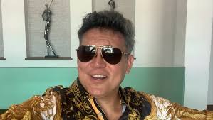 Order a personalised video from Roy Ramos Imitador