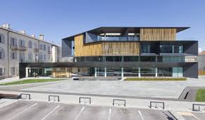 Studio Kuadra Banca Bcc Caraglio Facade Architecture Architecture Architecture Details