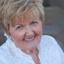 Roberta Ann's Instagram, Twitter & Facebook