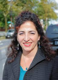 St. John's U. fetes late Staten Island artist Gabe Perillo Sr. with hall of  frames: Photos