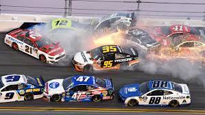¡templa el motor de tu vehículo, y trata. Video Piloto De Nascar Provoca Accidente De Mas De 20 Autos