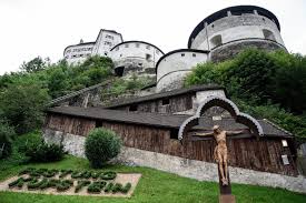 In 1945 it had to be left behind in bohemia—without his owner and his successors. Sehenswurdigkeiten In Kufstein Lanthalerhof At