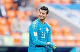 أُلحق محمد عبد الوهاب بكتّاب جامع سيدى الشعرانى بناءً على رغبة والده الذي أراده أن يلتحق بالأزهر ليخلفه بعد ذلك في وظيفته وحفظ عدة أجزاء من القرآن قبل أن يهمل تعليمه ويتعلق بالطرب والغناء، حيث شغف بالاستماع إلى شيوخ. Ø­Ø³Ø§Ù… Ø§Ù„Ø¨Ø¯Ø±ÙŠ ÙŠÙƒØ´Ù Ù…Ø§ Ø¯Ø§Ø± Ø¨ÙŠÙ†Ù‡ ÙˆØ¨ÙŠÙ† Ù…Ø­Ù…Ø¯ Ø§Ù„Ø´Ù†Ø§ÙˆÙŠ Ø¨ÙŠÙ† Ø´ÙˆØ·ÙŠ Ù…Ø¨Ø§Ø±Ø§Ø© ØªÙˆØ¬Ùˆ Ø¨ÙˆØ§Ø¨Ø© Ø§Ù„Ø£Ù‡Ø±Ø§Ù…