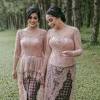 Model kebaya terbaru untuk orang tua & anak muda: Https Encrypted Tbn0 Gstatic Com Images Q Tbn And9gcq7hrtxekw2id Lbhxotw7ys1e5xjj Atmwmrr0dfe Usqp Cau